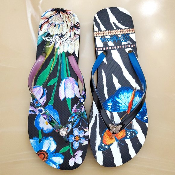 Brighton Black Floral Noir Jardin Mismatched Flip Flops - Size 10 - Picture 2 of 12
